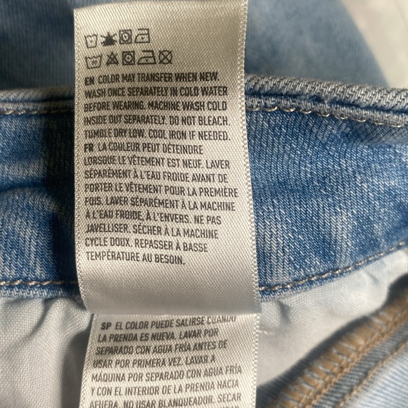 American Eagle Blue Skinny Jeans with Distressed Detailing - Picture 8 of 8